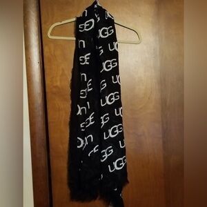 UGG’s Woven Logo Monogram KNIT SCARF Black White OS NWT